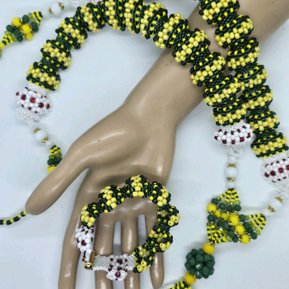 Orisha Orula-Orunmila Set de Pulsera y Collar with Green Beads, Yellow Accents, and Elegant Design - Imagen 8