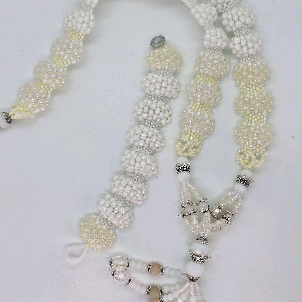 Set of Orishas Pulsera and Collar with Beads and Tassels for Traditional Wear - Imagen 7