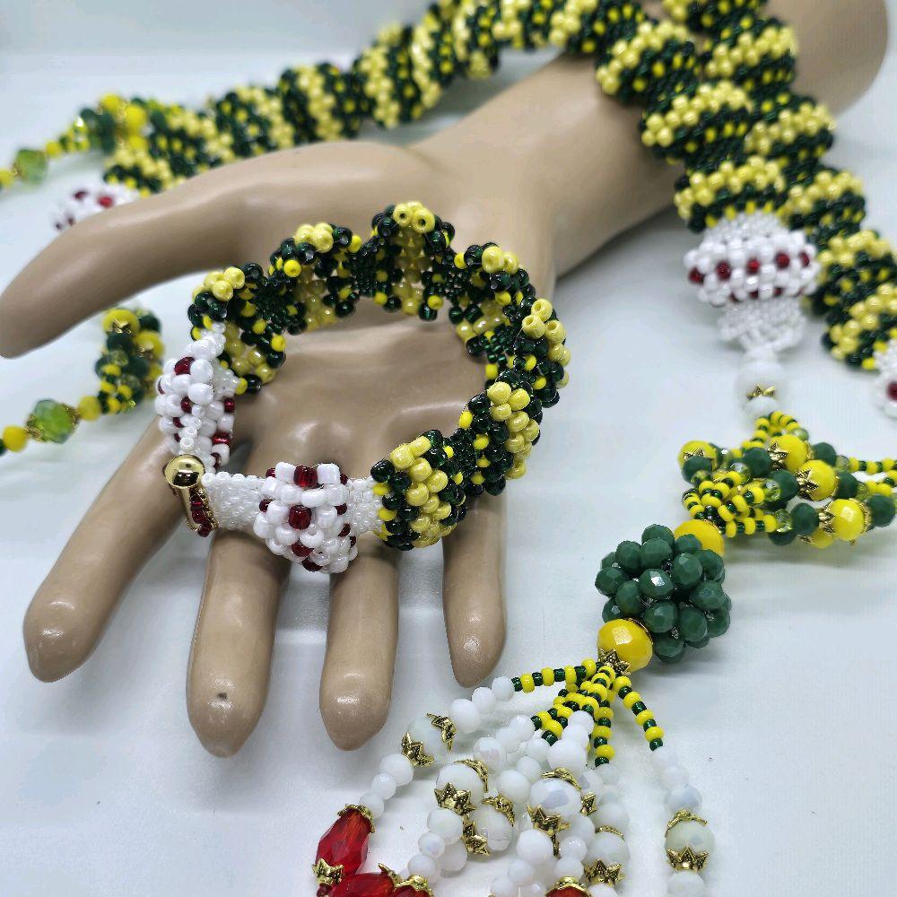 Orisha Orula-Orunmila Set de Pulsera y Collar with Green Beads, Yellow Accents, and Elegant Design - Imagen 6